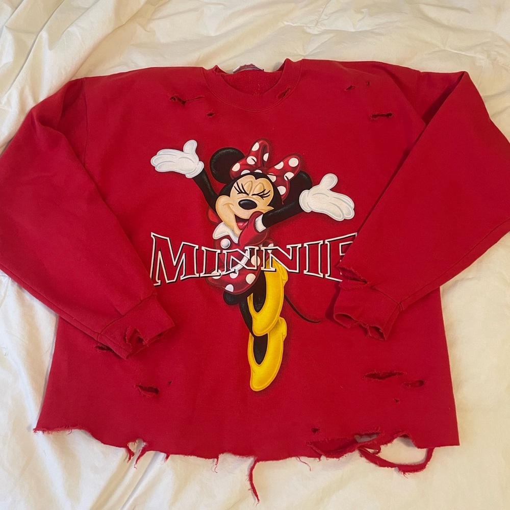 VINTAGE MINNIE MOUSE cropped and worn sweatshirt